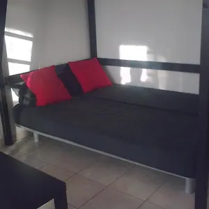 Appartement Studio Climatise. Proche Parking, Commerces Et Mer, Carqueiranne